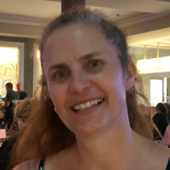 Julie profile picture