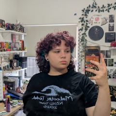 Lily profile picture