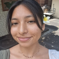 Laura profile picture