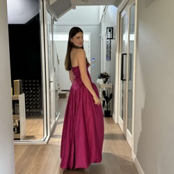 Lara profile picture