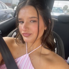 Emily profile picture