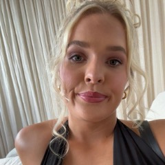 Halle profile picture
