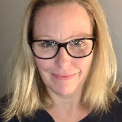 Angela profile picture