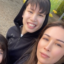 Mia profile picture