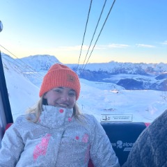 Ellie profile picture