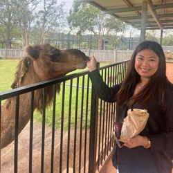 Angela profile picture