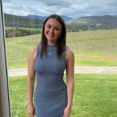 Emelyn profile picture