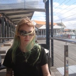 la profile picture