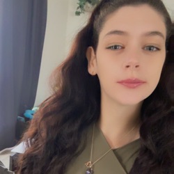 Chloe profile picture