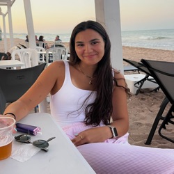 Lucia profile picture