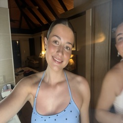 Lily profile picture