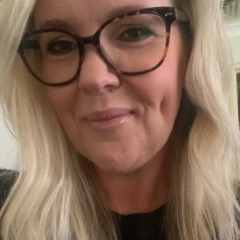 Leigh profile picture